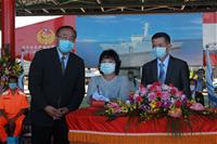 圖說：左起海巡署副署長蔡長孟、命名人副署長夫人劉寶金女士、台船公司總經理魏正賜