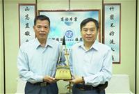 圖說：「台船-船佳堡」榮獲第24屆國家建築金質獎(左)台蝕公司魏正賜董事長、(右)台船公司鄭文隆董事長合影留念1