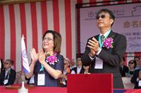 「安運輪」命名典禮(左)台灣中油公司林珂如發言人、(右)台船公司周志明副總經理共同主持