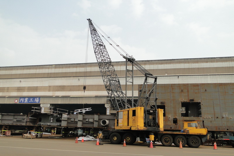 90 Tons Mobile Crane